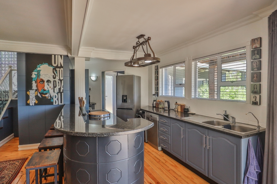 4 Bedroom Property for Sale in The Coves North West